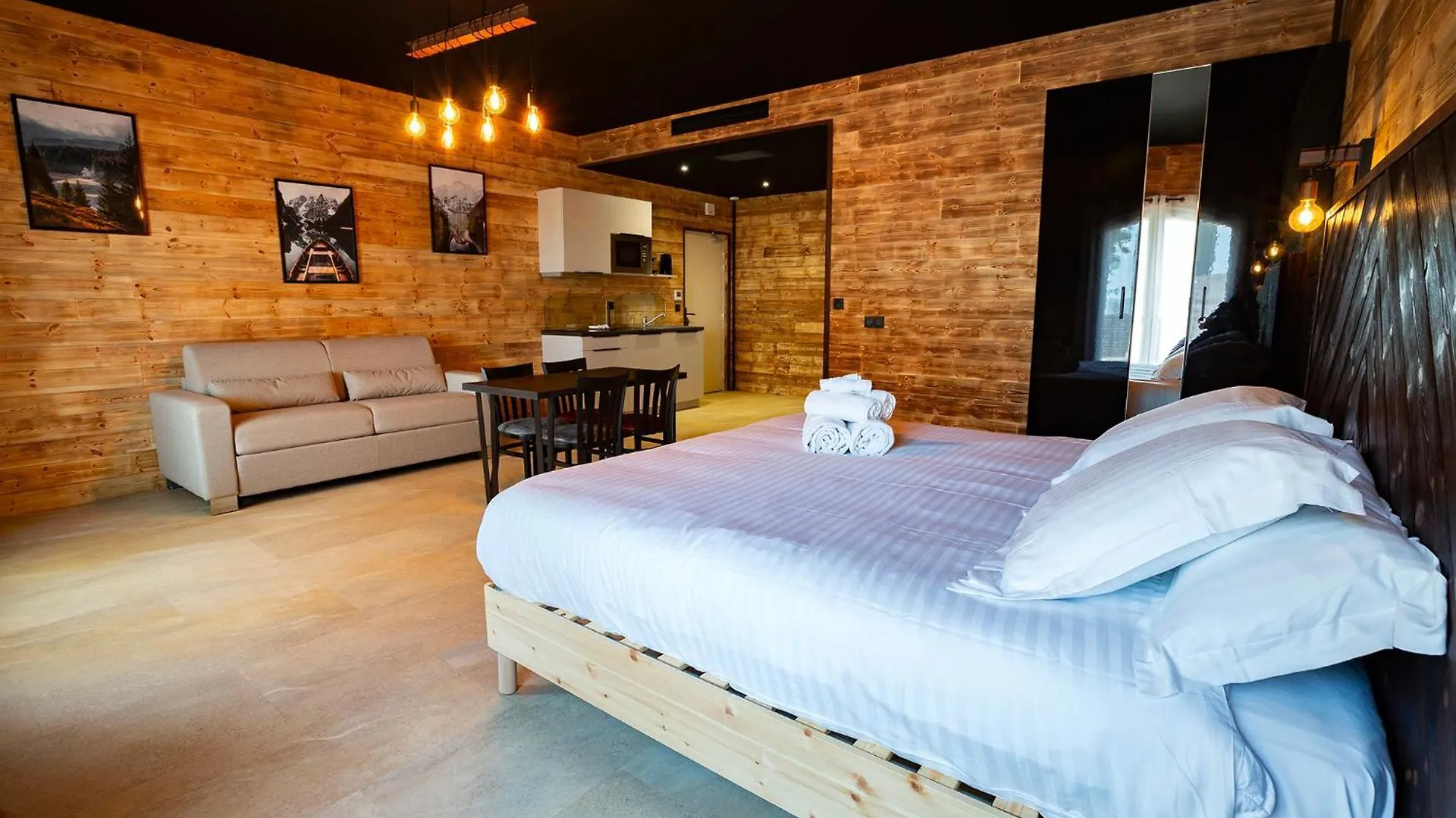 Domaine De La Mautanne Aparthotel Sainte-Tulle