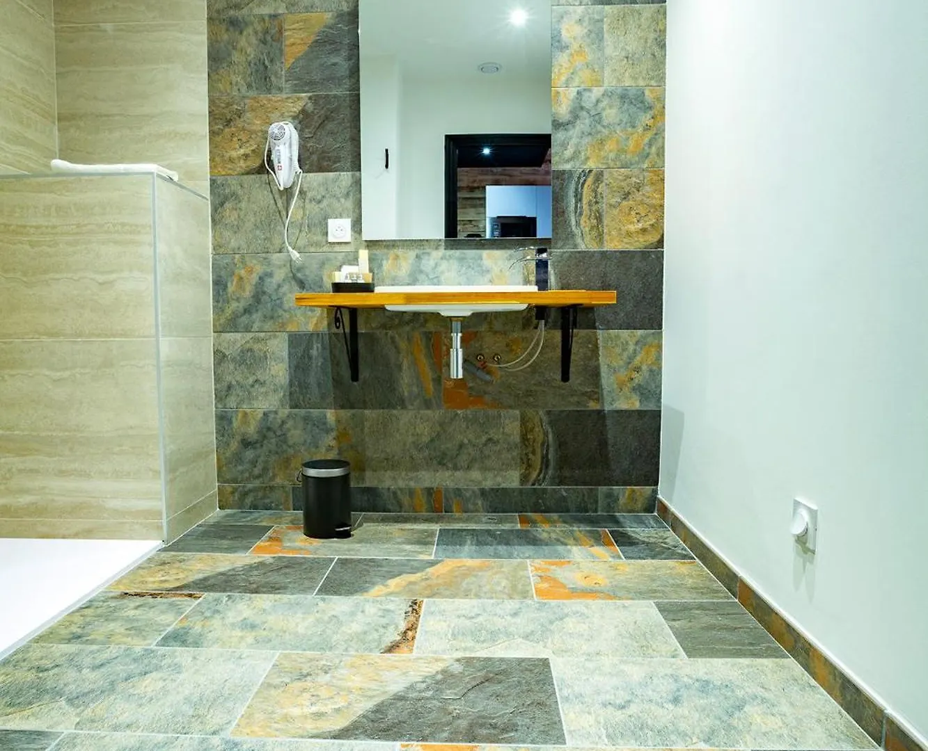 Domaine De La Mautanne Aparthotel Sainte-Tulle 4*,  Franciaország