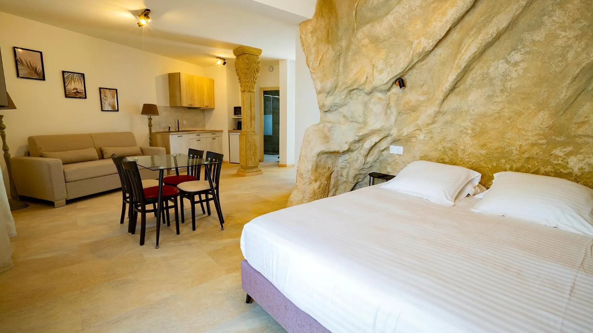 Aparthotel Domaine De La Mautanne Sainte-Tulle